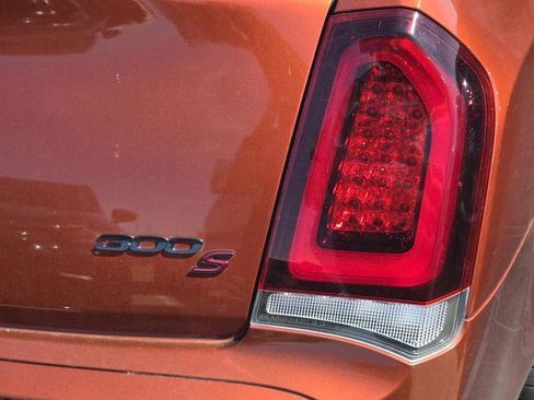 Used 2021 Chrysler 300 S RWD image 6