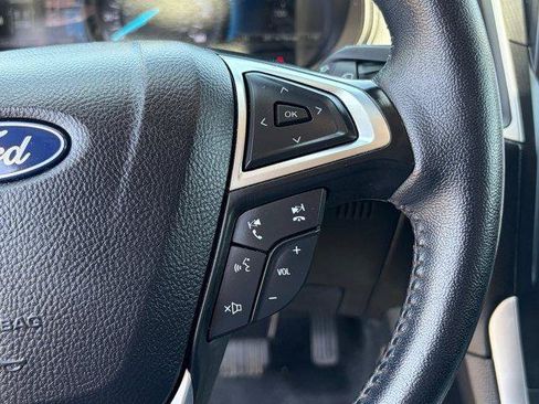 Used 2024 Ford Edge SEL AWD/4WD image 23