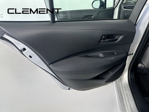 Used 2023 Toyota Corolla LE image 29