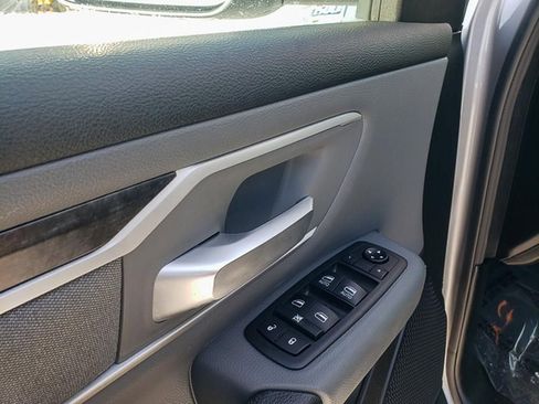 Used 2020 RAM 1500 Big Horn AWD/4WD image 10