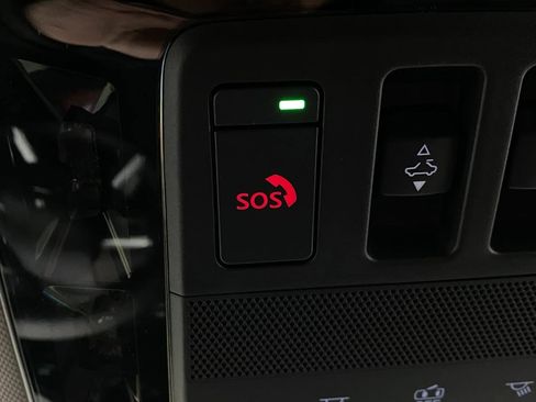 New 2025 Mitsubishi Outlander SEL image 28