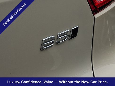 Used 2025 Volvo XC40 B5 Ultra AWD/4WD image 5