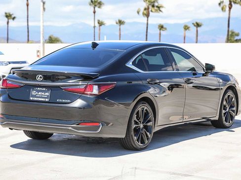 Used 2024 Lexus ES 300h F Sport w/ Accessory Package (Z2) image 7