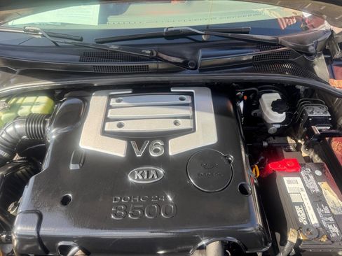 Used 2005 Kia Sorento LX image 24