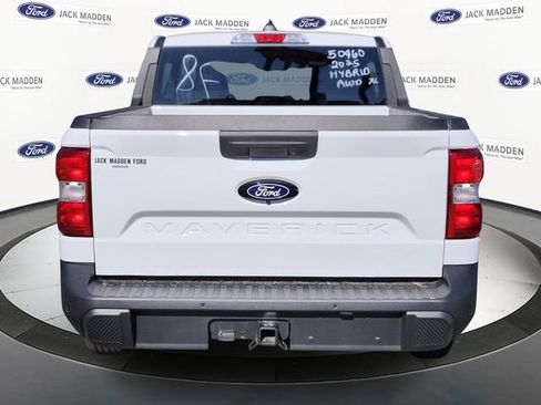 New 2025 Ford Maverick XL w/ Equipment Group 101A image 4
