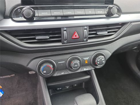 Used 2024 Kia Forte LXS image 26