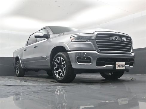 Used 2025 RAM 1500 Laramie image 44