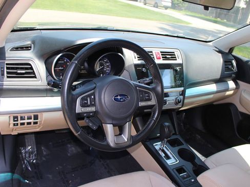 Used 2017 Subaru Legacy 2.5i Premium AWD/4WD image 17