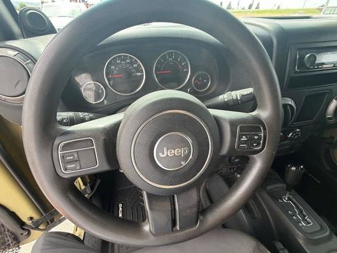 Used 2013 Jeep Wrangler Unlimited Sport AWD/4WD image 15