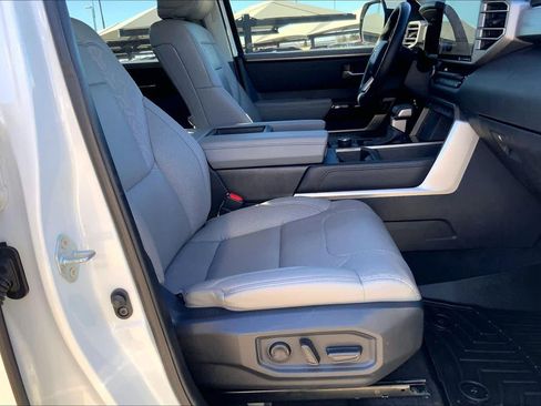 Used 2023 Toyota Tundra Limited image 8