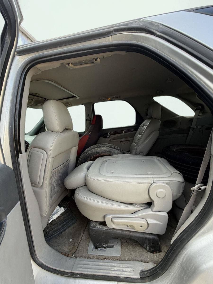 Used 2007 Buick Rendezvous CXL w/ CXL Luxury Package FWD image 6