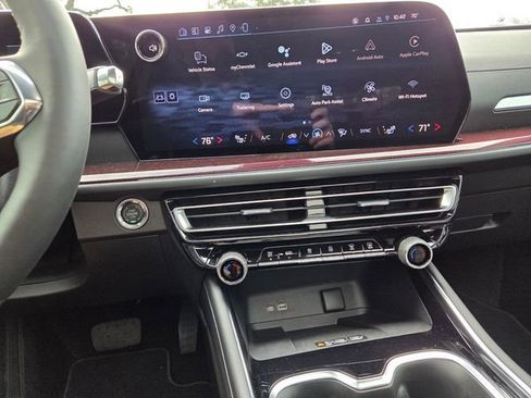 New 2026 Chevrolet Traverse Z71 w/ Enhanced Driving Package AWD/4WD image 27