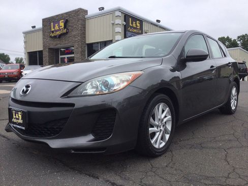 Used 2012 MAZDA MAZDA3 i Touring FWD image 2
