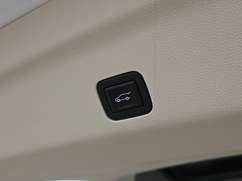Certified 2025 Cadillac Escalade Sport Platinum AWD/4WD image 32