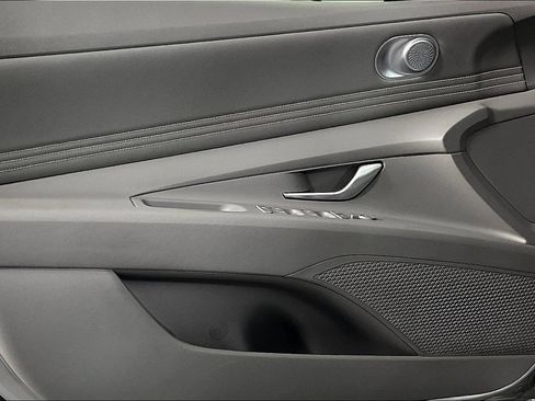 Certified 2023 Hyundai Elantra SEL w/ Convenience Package FWD image 19