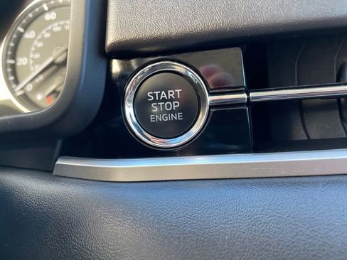 Used 2022 Mitsubishi Outlander SEL image 39