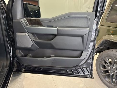 Used 2023 Ford F150 Lariat w/ Trailer Tow Package image 50