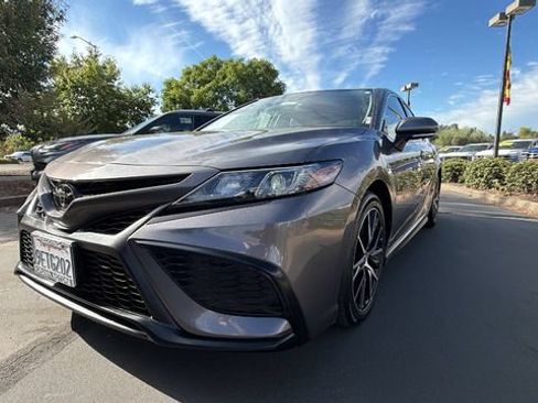 Used 2023 Toyota Camry SE w/ Cold Weather Package AWD/4WD image 9