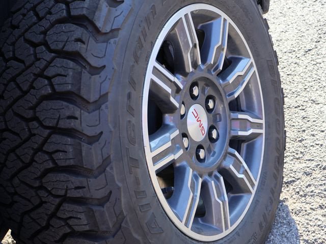 Used 2024 GMC Sierra 1500 AT4 w/ Technology Package AWD/4WD image 36