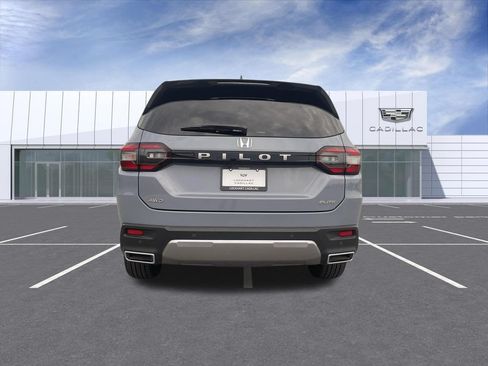Used 2026 Honda Pilot Elite image 7