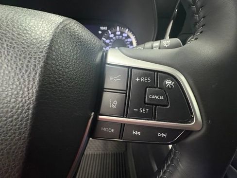 Used 2024 Toyota Highlander LE w/ Protection Package #3 (TMS) FWD image 24