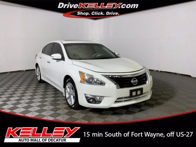 Used 2015 Nissan Altima 2.5 SV w/ Convenience Package FWD image 1