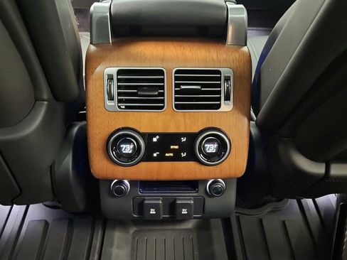 Used 2019 Land Rover Range Rover Supercharged AWD/4WD image 32