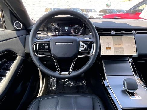 Used 2026 Land Rover Range Rover Evoque S AWD/4WD image 5