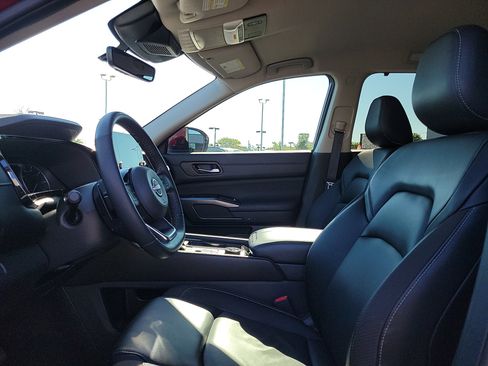 Certified 2023 Nissan Pathfinder SL AWD/4WD image 15