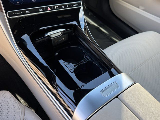 Used 2025 Mercedes-Benz C 300 Sedan image 20