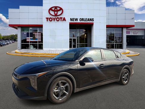 Used 2025 Kia K4 LXS image 1