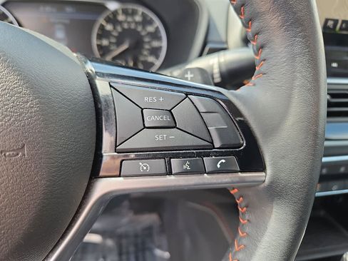Used 2023 Nissan Altima 2.5 SR w/ SR Premium Package AWD/4WD image 24