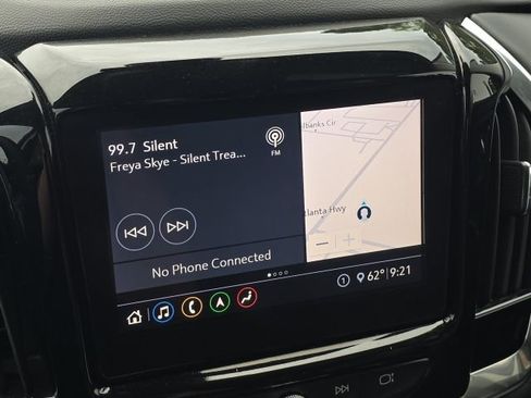 Used 2021 Chevrolet Traverse Premier image 29