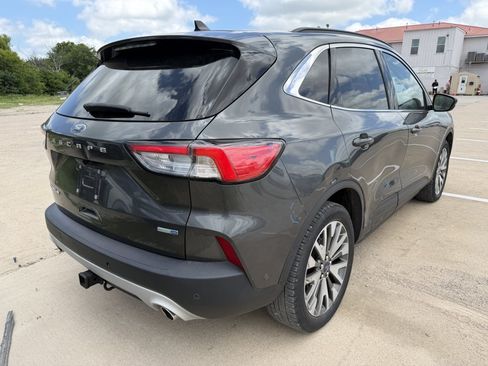 Used 2020 Ford Escape Titanium AWD/4WD image 4