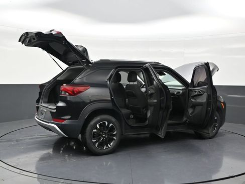 Used 2022 Chevrolet TrailBlazer LT w/ Convenience Package FWD image 28