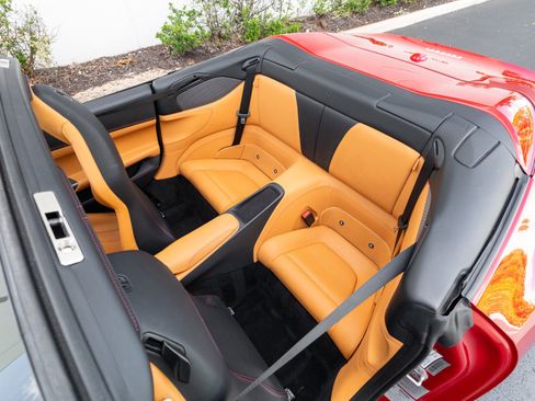 Used 2019 Ferrari Portofino RWD image 71