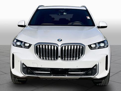 Used 2025 BMW X5 xDrive40i w/ Executive Package AWD/4WD image 4