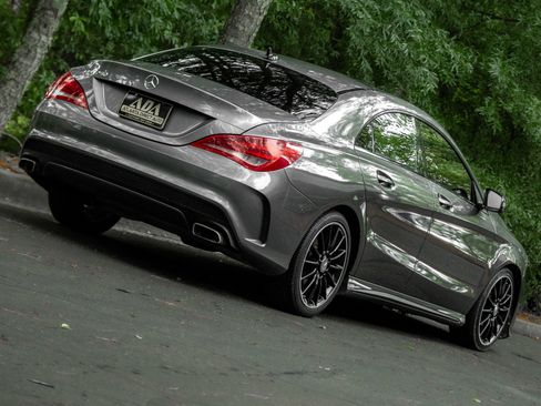 Used 2014 Mercedes-Benz CLA 250 4dr Sdn CLA 250 4MATIC w/ Edition 1 Package image 69