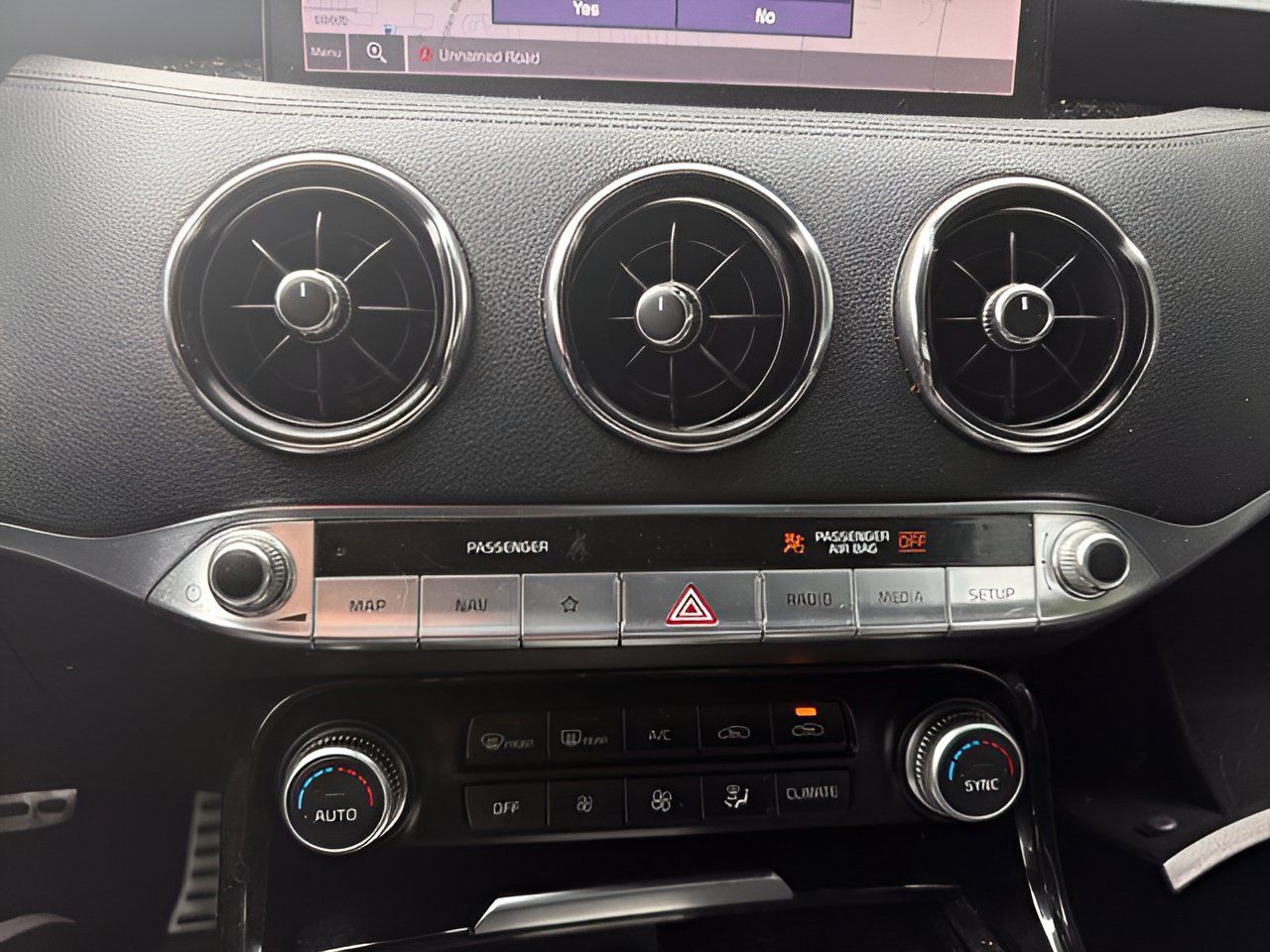 Used 2022 Kia Stinger GT-Line w/ Sun & Sound Package RWD image 19
