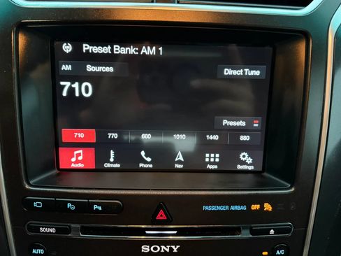 Used 2017 Ford Explorer Limited w/ Equipment Group 301A AWD/4WD image 48