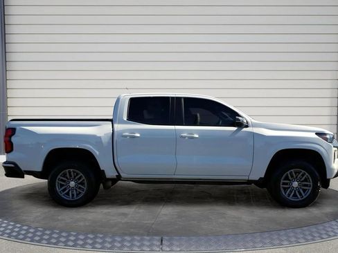 Used 2024 Chevrolet Colorado LT w/ LT Convenience Package AWD/4WD image 8