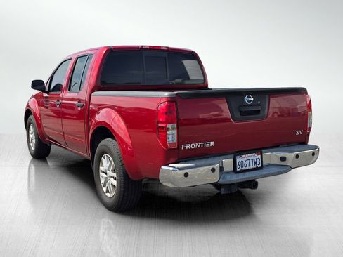 Used 2015 Nissan Frontier SV w/ SV Value Truck Package RWD image 5