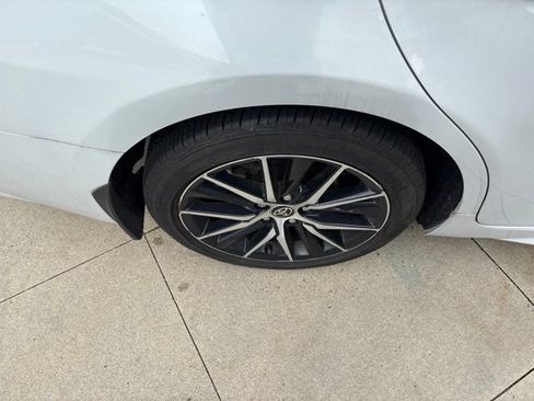 Used 2024 Toyota Camry SE w/ Cold Weather Package FWD image 10