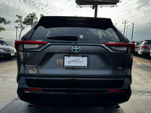 Used 2023 Toyota RAV4 SE AWD/4WD image 4