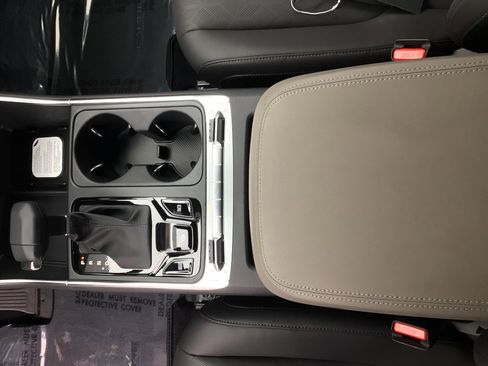 New 2026 Kia Carnival SX image 15