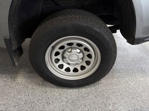 Used 2023 Chevrolet Colorado W/T RWD image 25