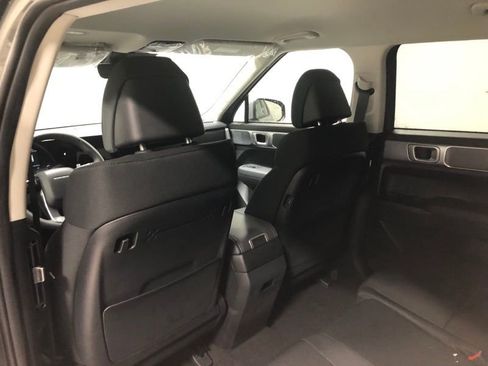 New 2026 Hyundai Santa Fe SE image 18