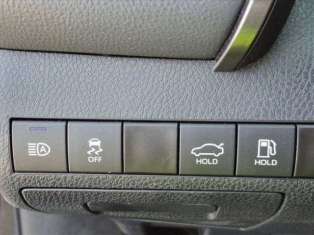 Used 2024 Toyota Camry SE w/ Convenience Package FWD image 13