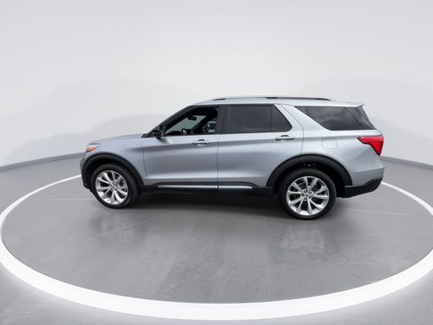 Used 2021 Ford Explorer Platinum w/ Equipment Group 601A AWD/4WD image 5