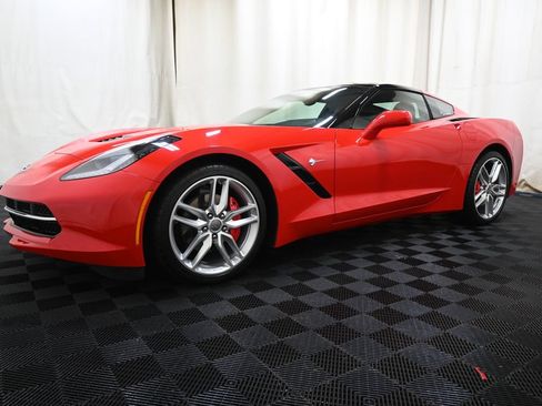 Used 2019 Chevrolet Corvette Stingray Coupe w/ 1LT RWD image 5